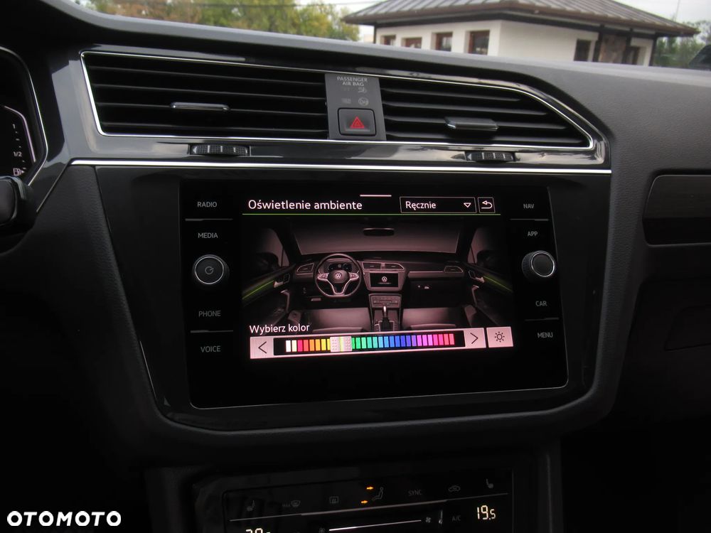 Volkswagen Tiguan 2.0 TSI 4Mot Elegance DSG - 26