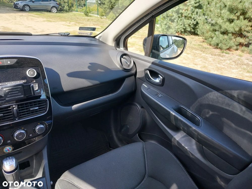 Renault Clio - 9