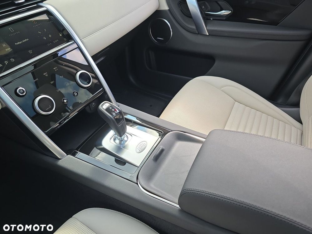 Land Rover Discovery Sport - 19