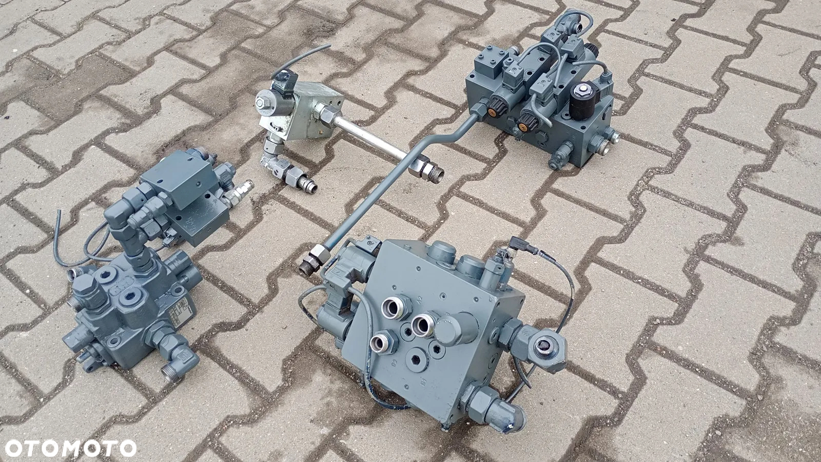 FV. NORDHYDRAULIC RM 271 ROZDZIELACZ HYDRAULICZNY RM271 ZOELLER Medium XL - 4