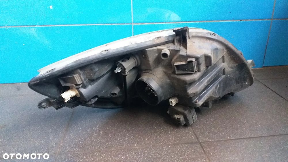 Lampa lewy prawy przód tył Toyota Yaris II 5D - 8