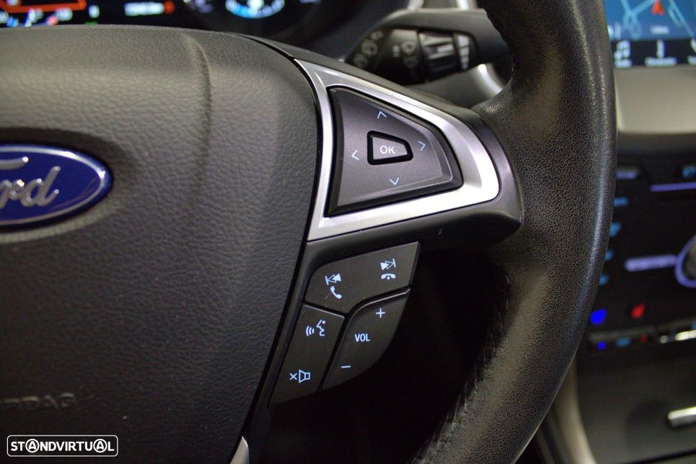 Ford S-Max 2.0 TDCi Vignale - 41