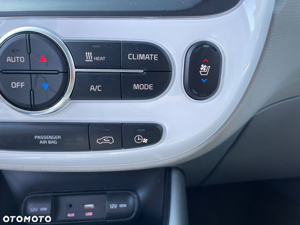 Kia Soul Plug - 15
