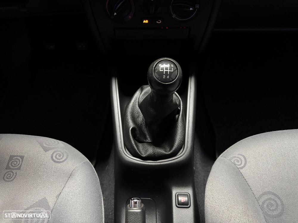 SEAT Leon 1.4 16V Confort JE+AC - 10