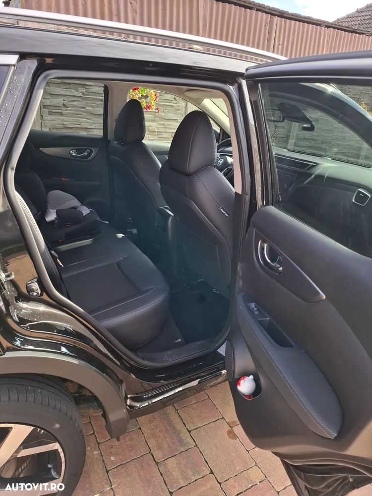 Nissan Qashqai 1.7 dCi Xtronic ALL-MODE 4x4i TEKNA - 31