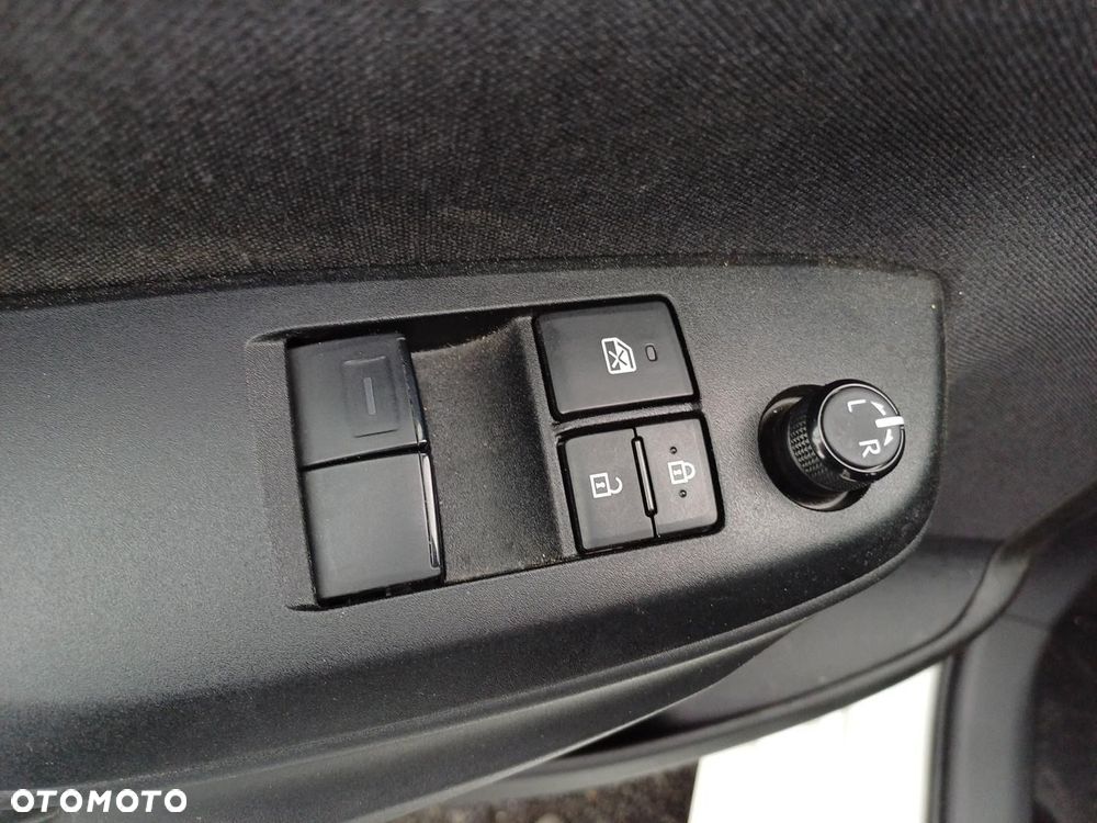 Toyota Yaris Hybrid 1.5 Comfort - 23