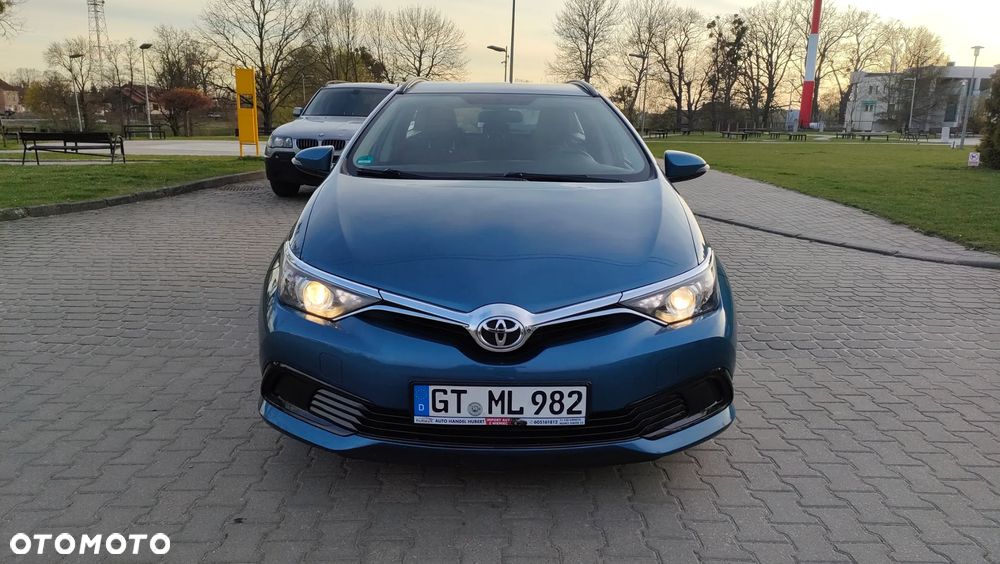 Toyota Auris 1.33 Dual-VVT-i Comfort - 2