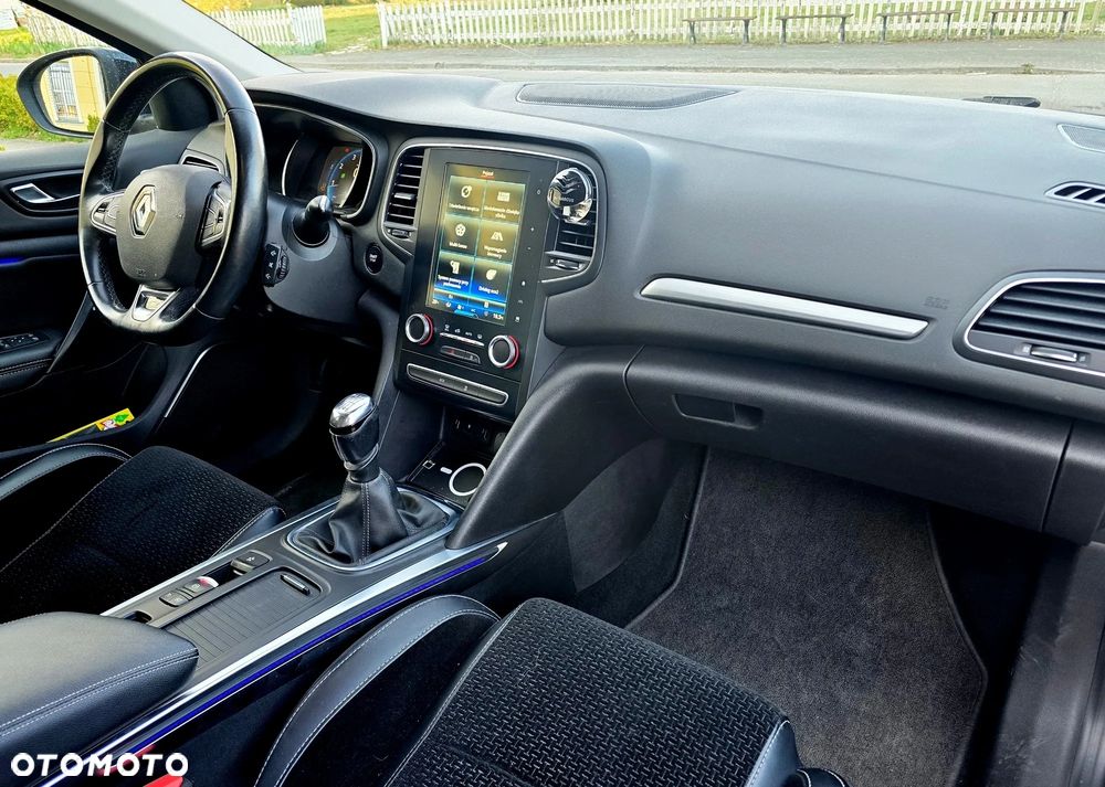 Renault Megane ENERGY TCe 130 LIMITED - 25