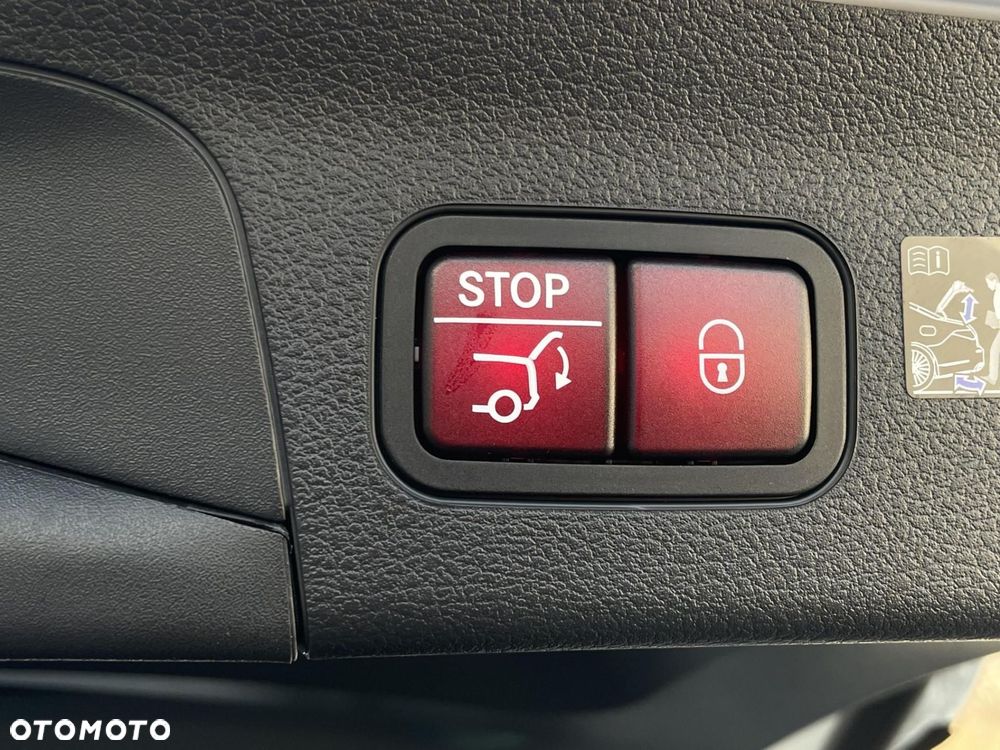 Mercedes-Benz GLS - 26