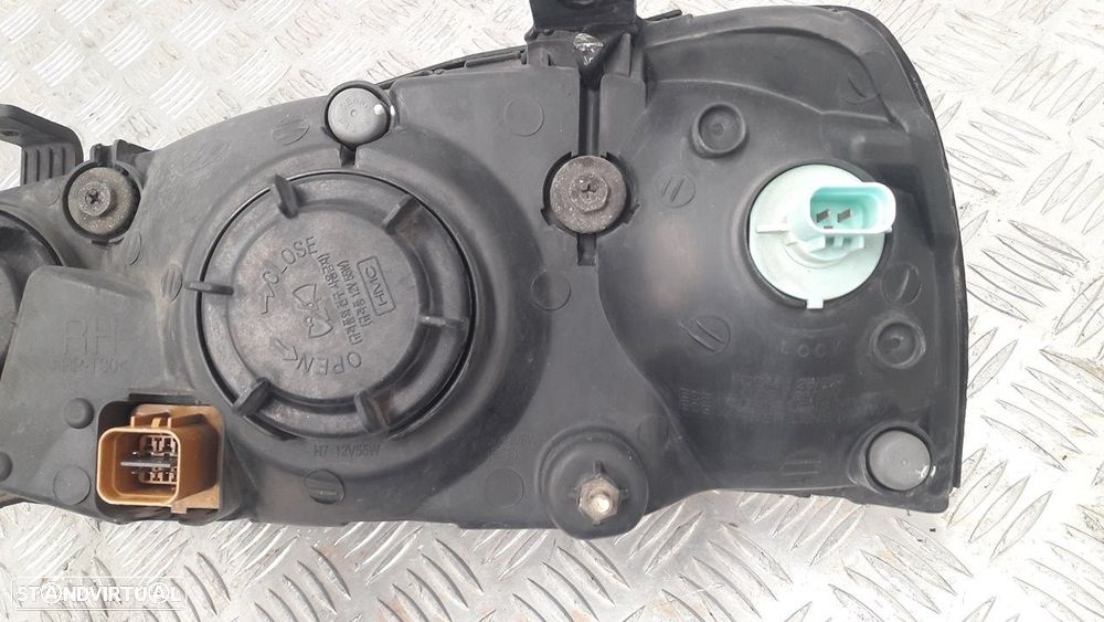 FAROL DIREITO HYUNDAI ELANTRA SEDAN 2001 -921022DXXX - 4
