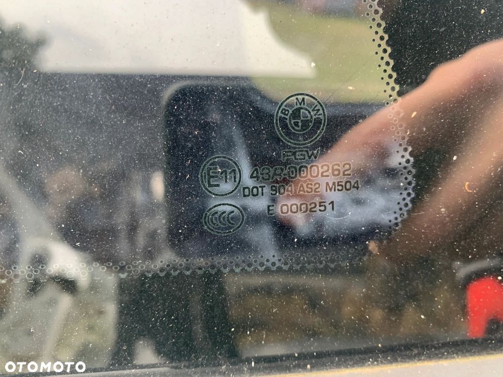 SZYBA KAROSERYJNA LEWA PRAWA STRONA BMW 6 F13 CIEMNA - 4