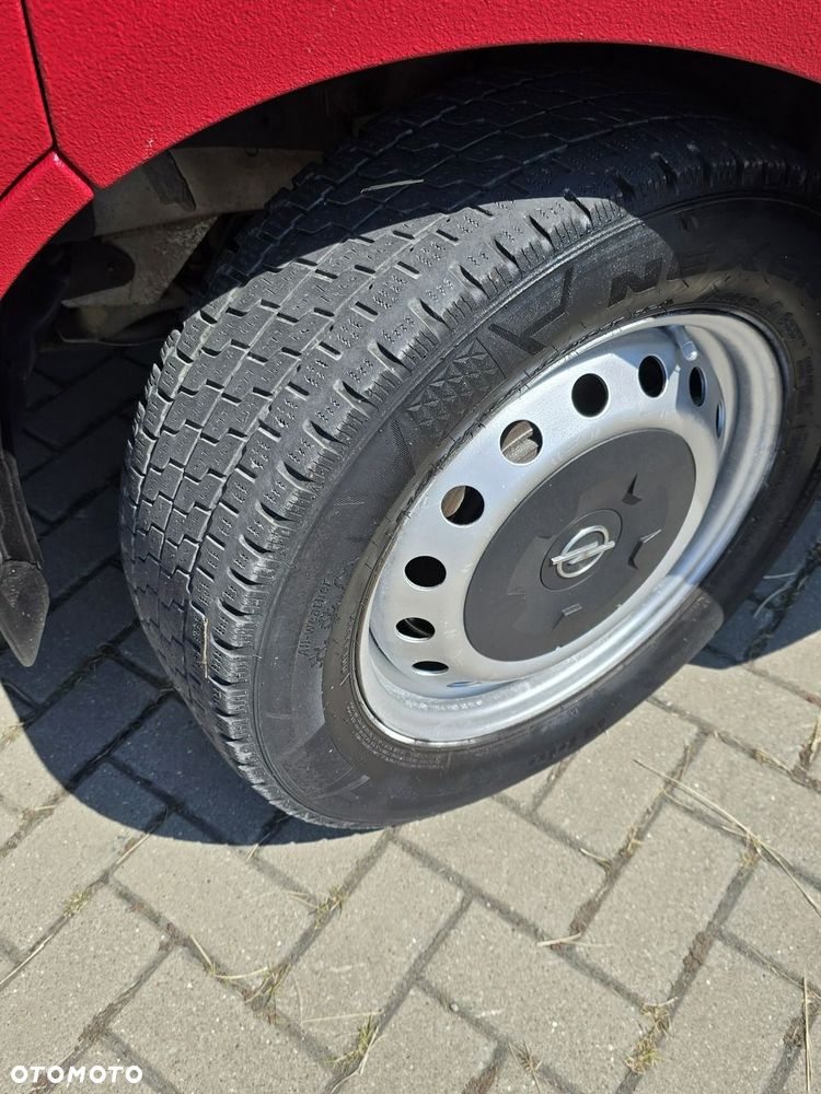 Opel Vivaro - 28
