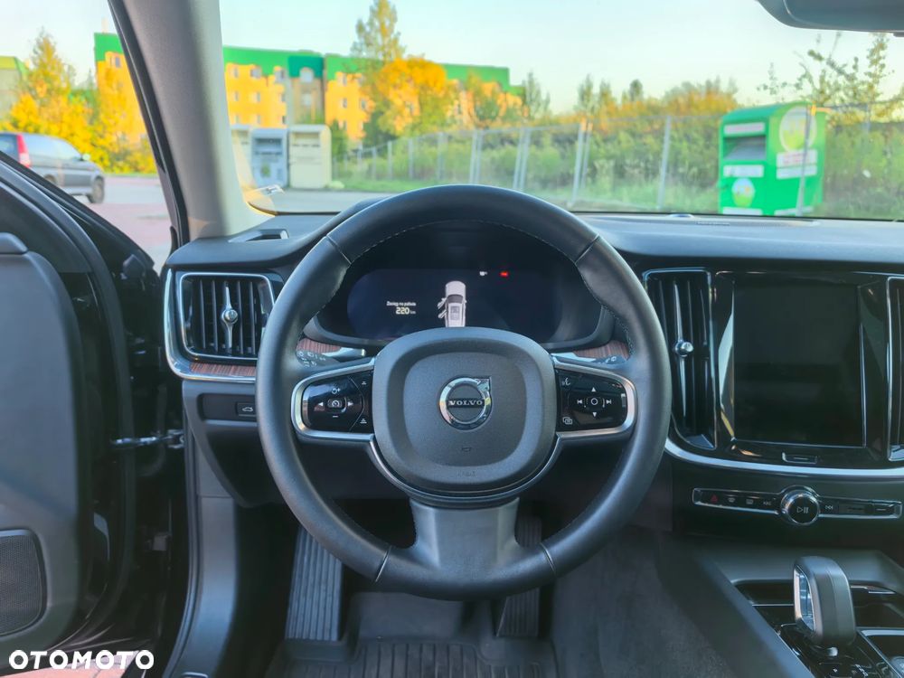 Volvo V60 B5 B AWD Plus Dark - 9