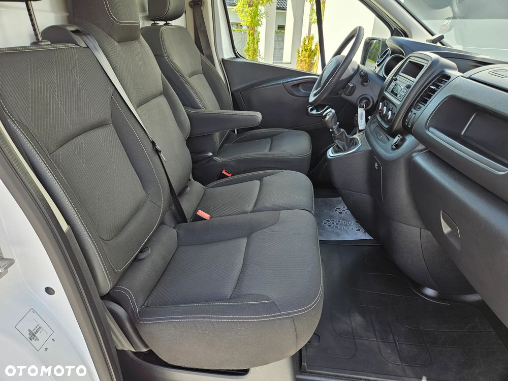 Renault TRAFIC L2H1 Long Chłodnia Mroźnia 62tyś km SalonPL - 24