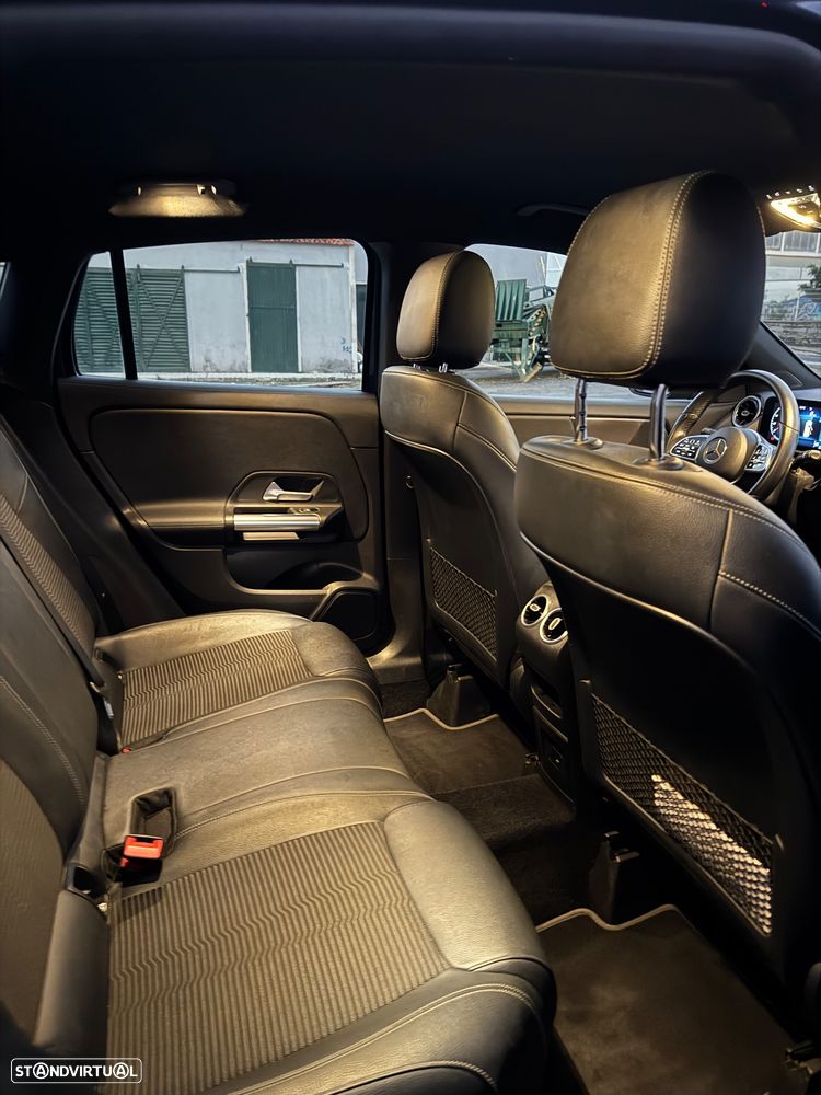 Mercedes-Benz GLA 180 d - 16