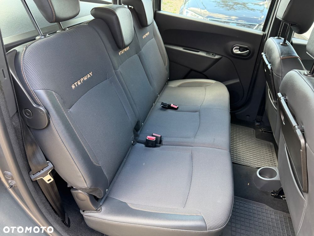 Dacia Lodgy TCe 115 Stepway - 11