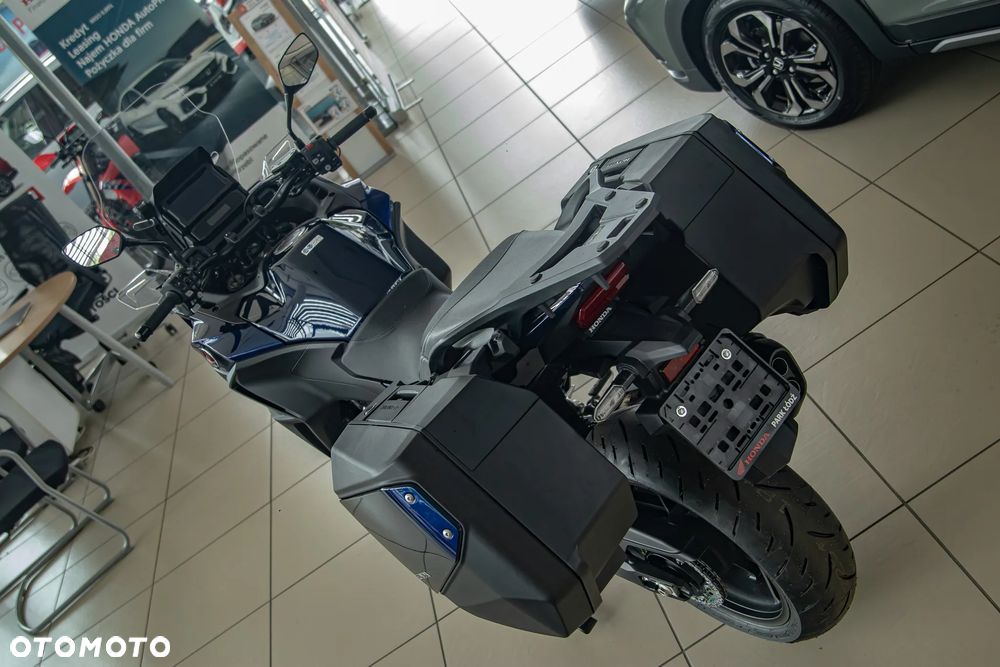 Honda NT - 17