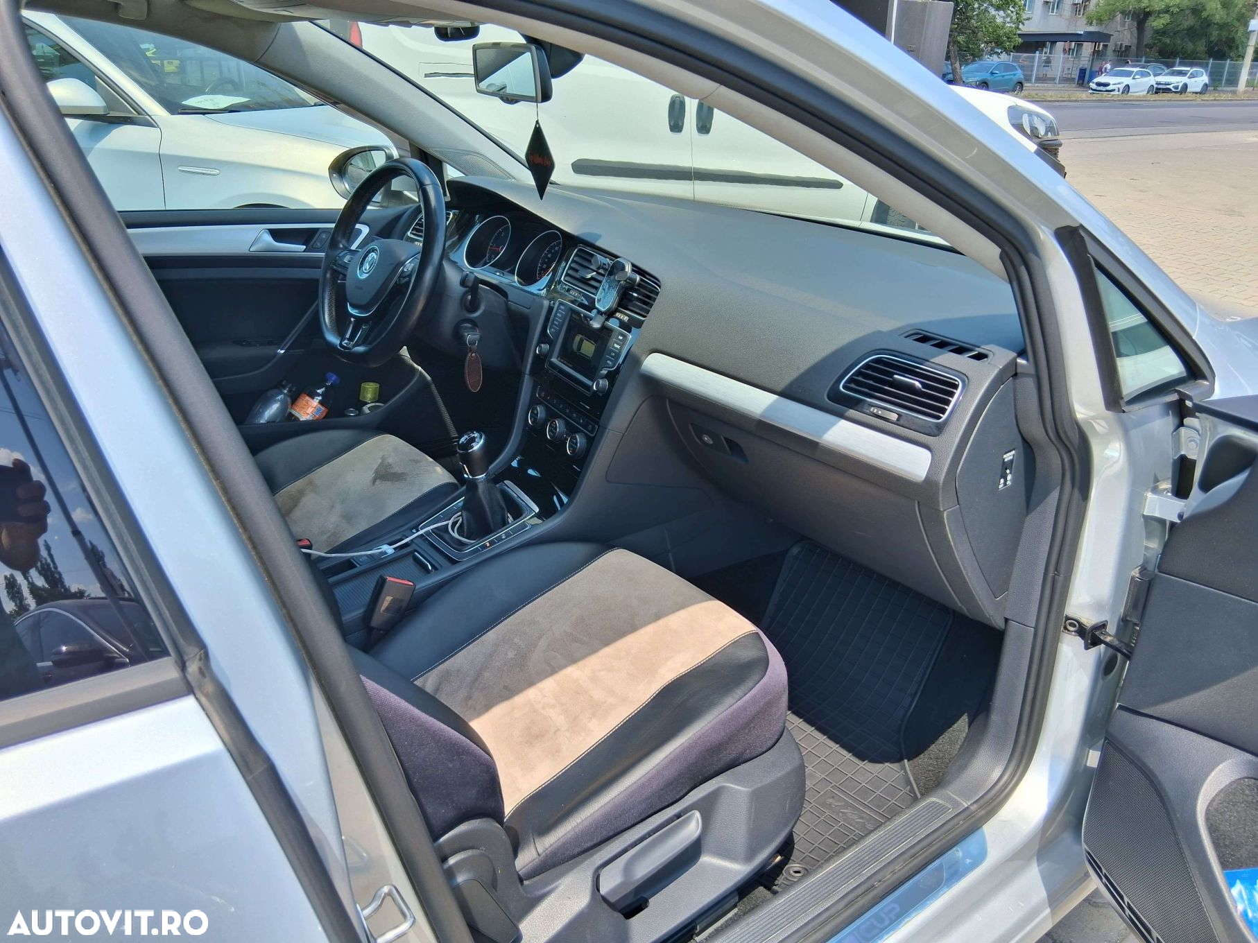 Volkswagen Golf Sportsvan 2.0 TDI DPF BMT Comfortline - 7