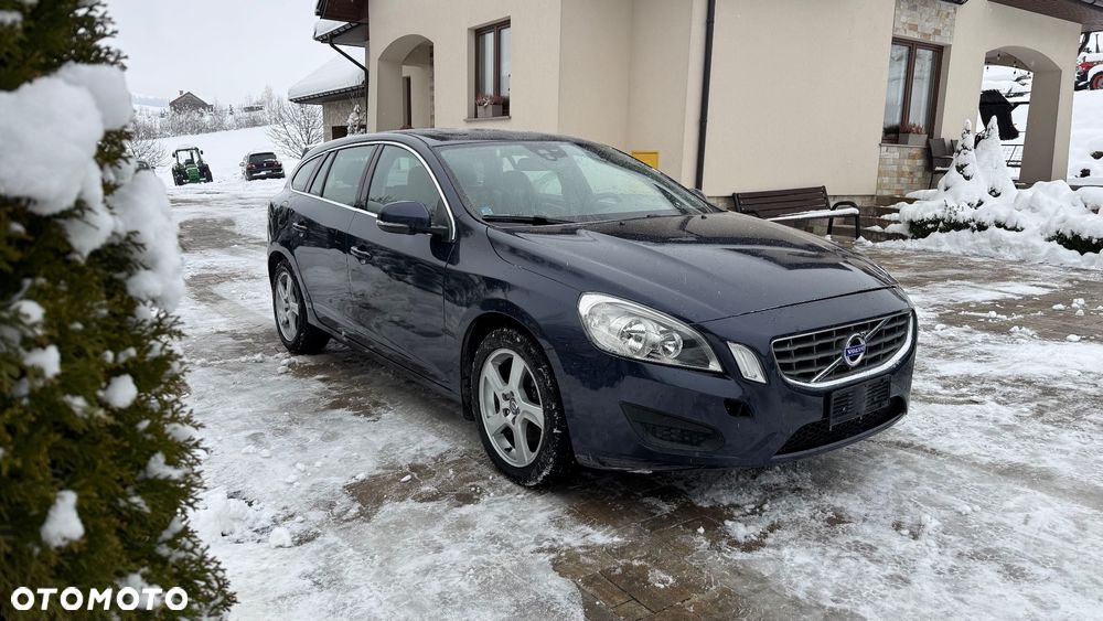 Volvo V60 D4 Momentum - 6