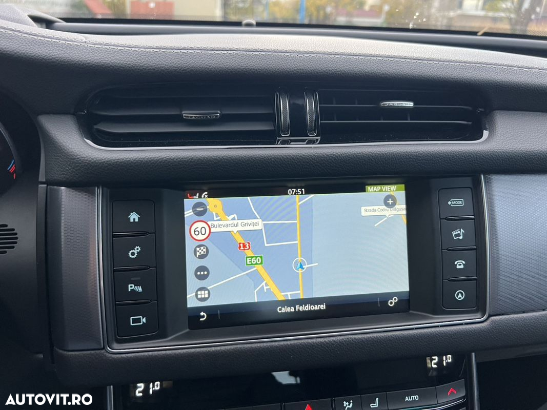 Jaguar XF 20d Aut. R-Sport - 15
