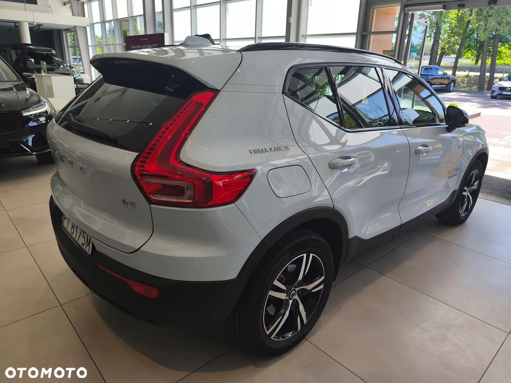 Volvo XC 40 B3 Plus Dark - 6