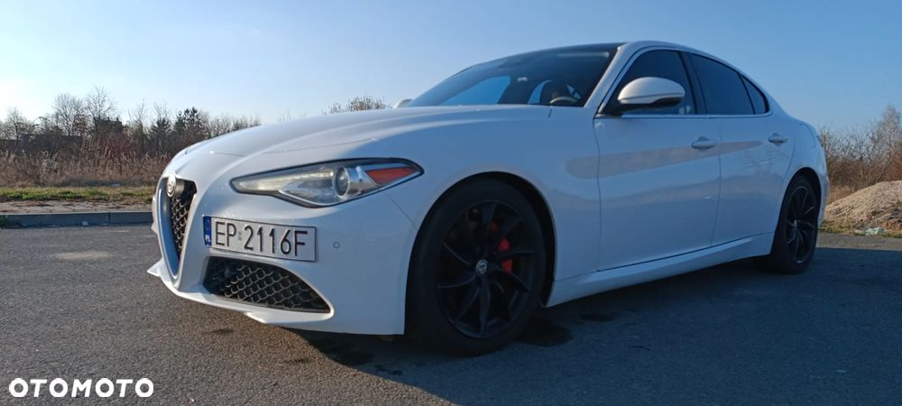Alfa Romeo Giulia - 14