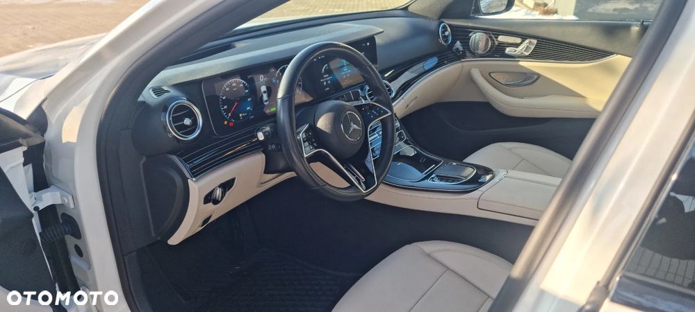 Mercedes-Benz Klasa E 450 4Matic 9G-TRONIC AMG Line - 19