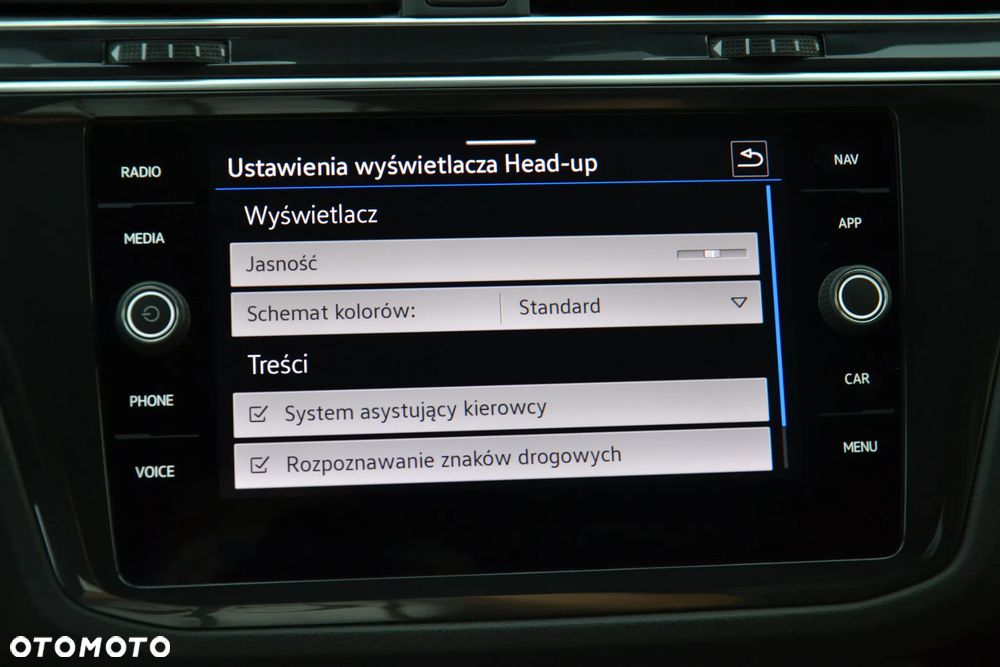 Volkswagen Tiguan 2.0 TDI SCR DSG R-Line - 27
