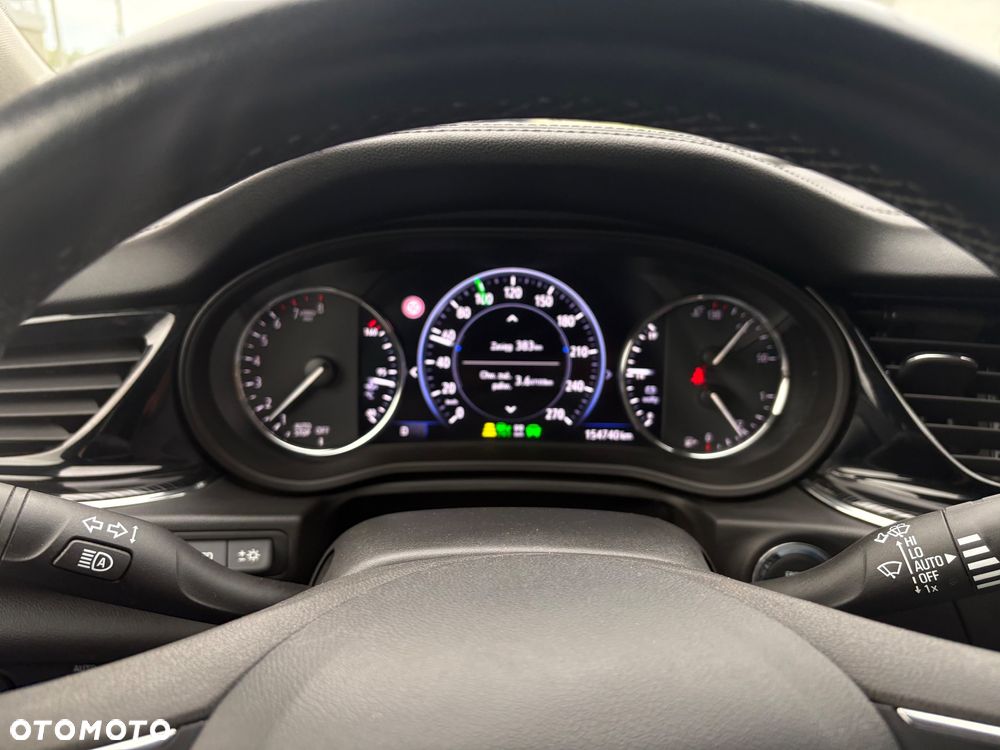 Opel Insignia - 12