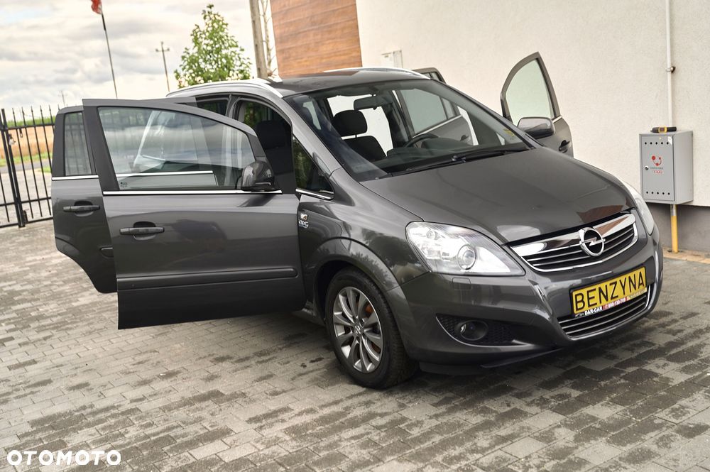 Opel Zafira 1.6 - 18