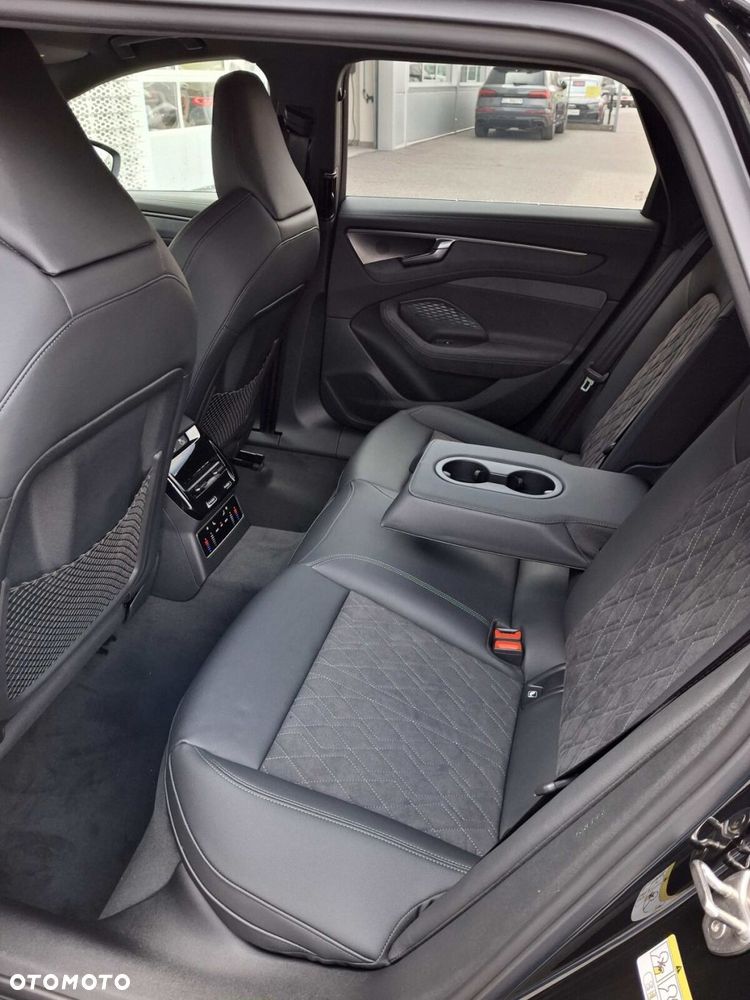 Audi A6 Avant - 14
