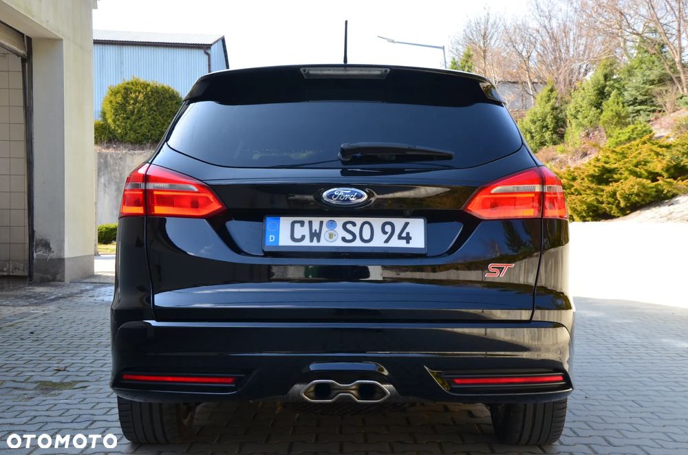Ford Focus 2.0 TDCi ST mit Leder-Exclusiv-Paket - 30