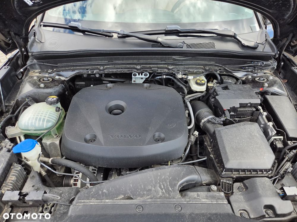 Volvo XC 40 T5 AWD Geartronic Momentum - 32