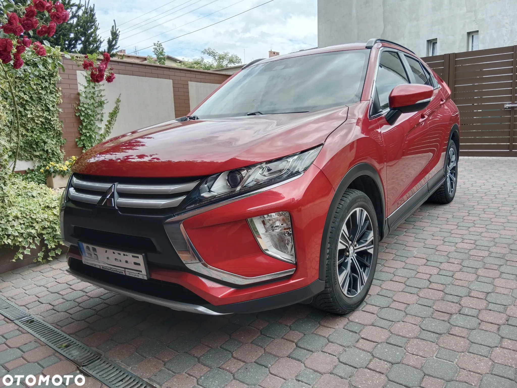 Mitsubishi Eclipse Cross 1.5 T GPF Invite Plus CVT - 2