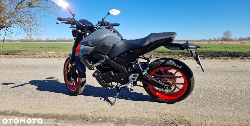 Yamaha MT - 9