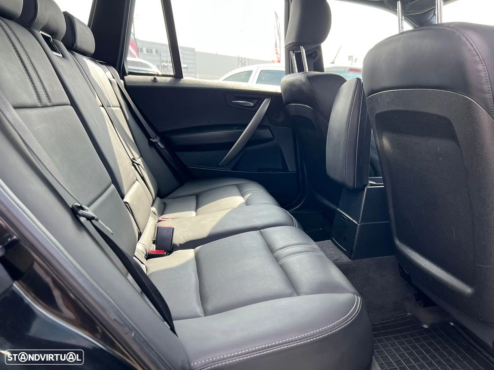 BMW X3 2.0 d SE - 9
