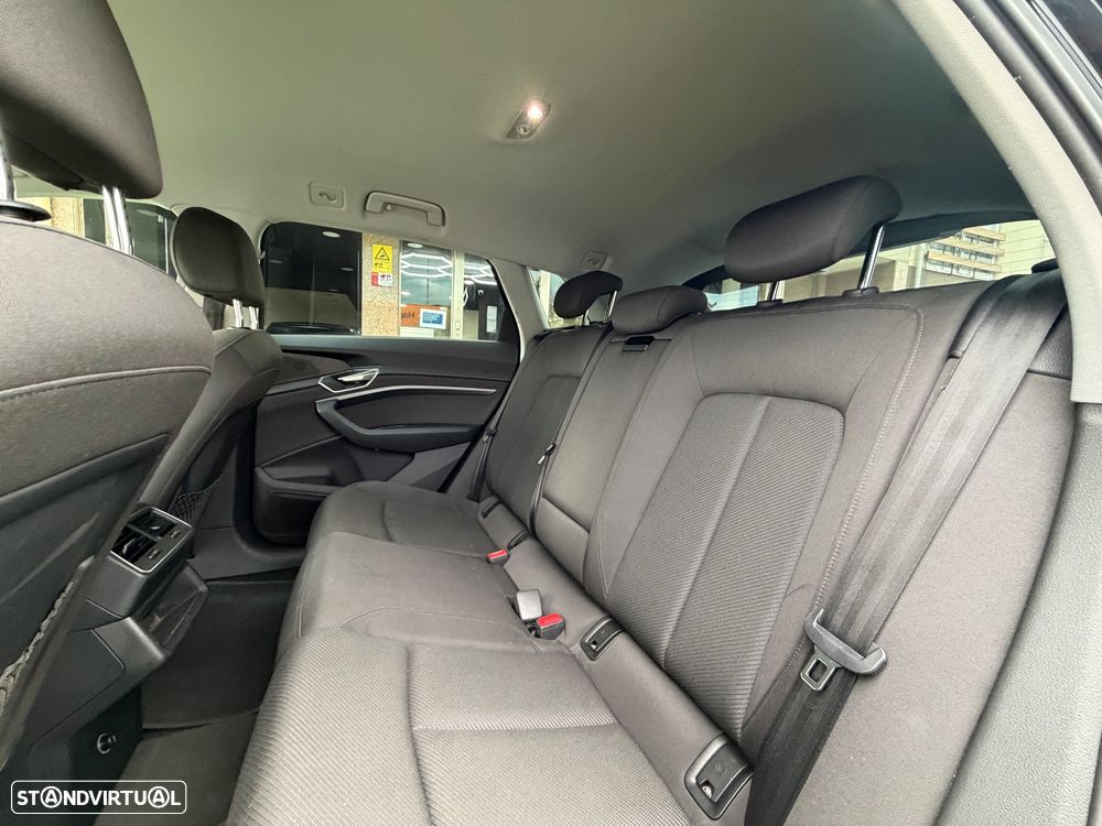 Audi e-tron 50 quattro Advanced - 10