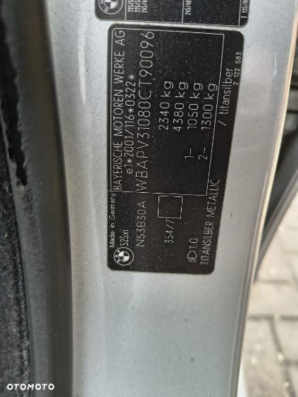 BMW Seria 5 525i xDrive Edition Exclusive - 16
