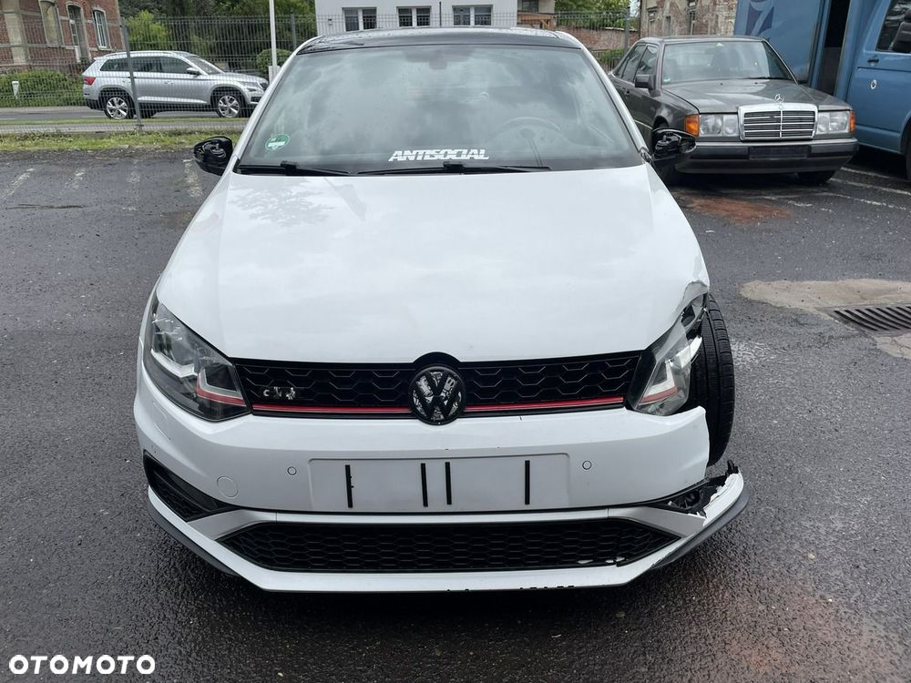 Volkswagen Polo - 10