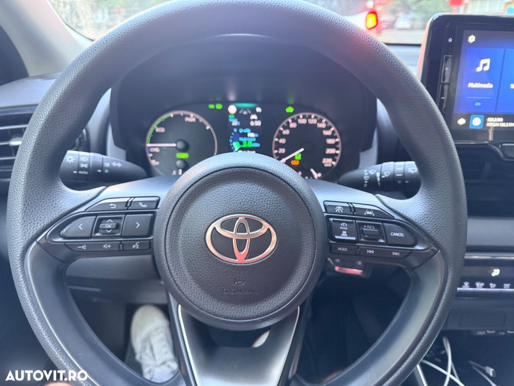 Toyota Yaris 1.5 VVT-i - 11