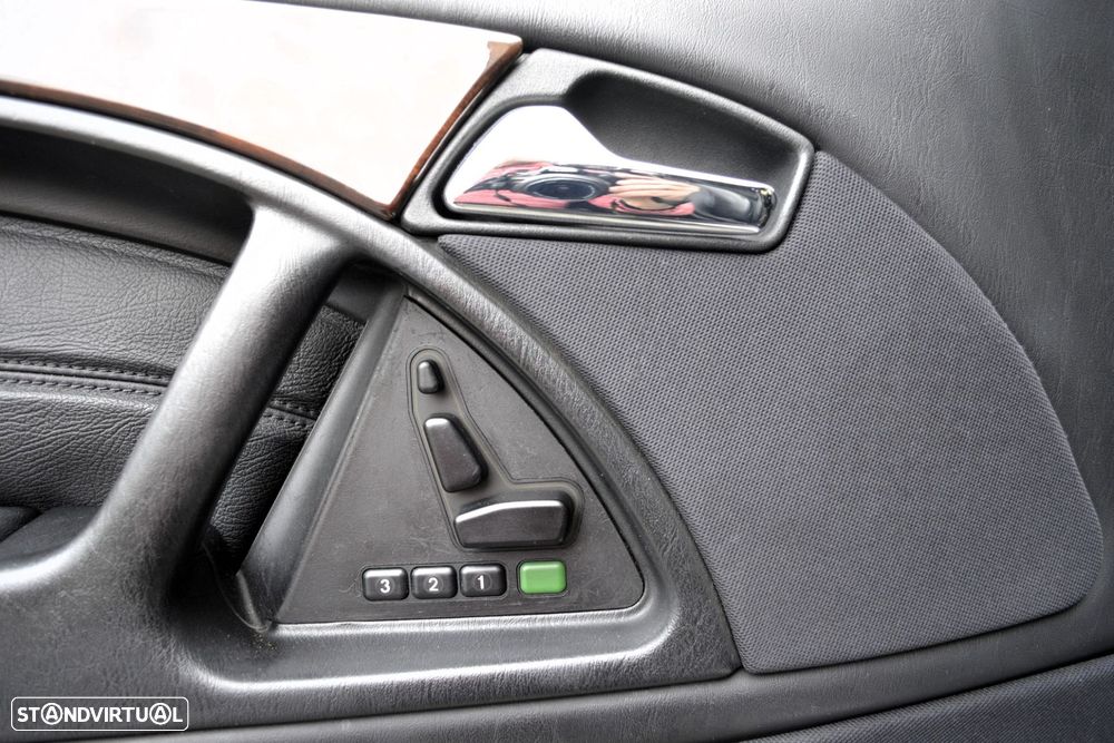 Mercedes-Benz SL 320 - 24