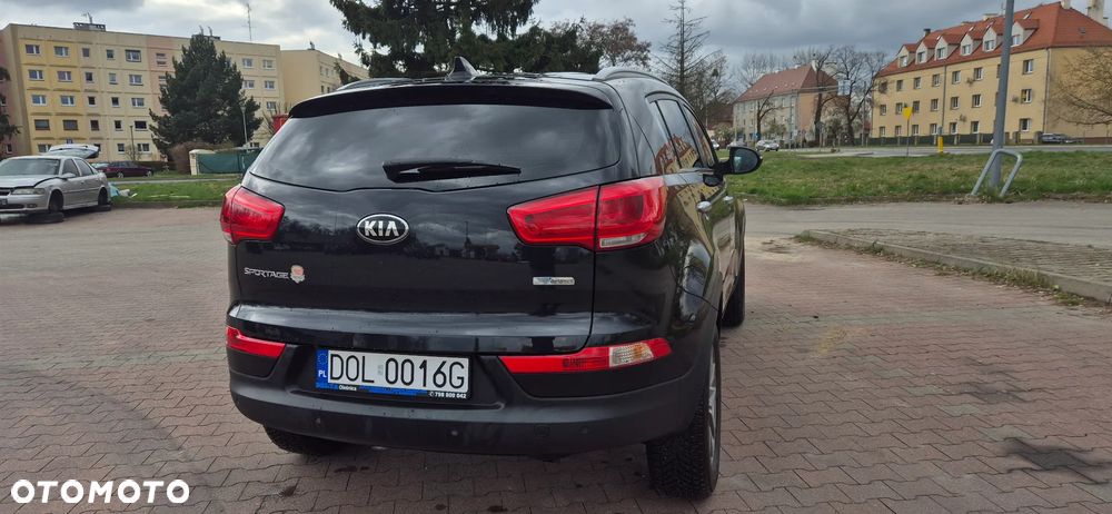 Kia Sportage 1.7 CRDI 2WD Dream-Team Edition - 9