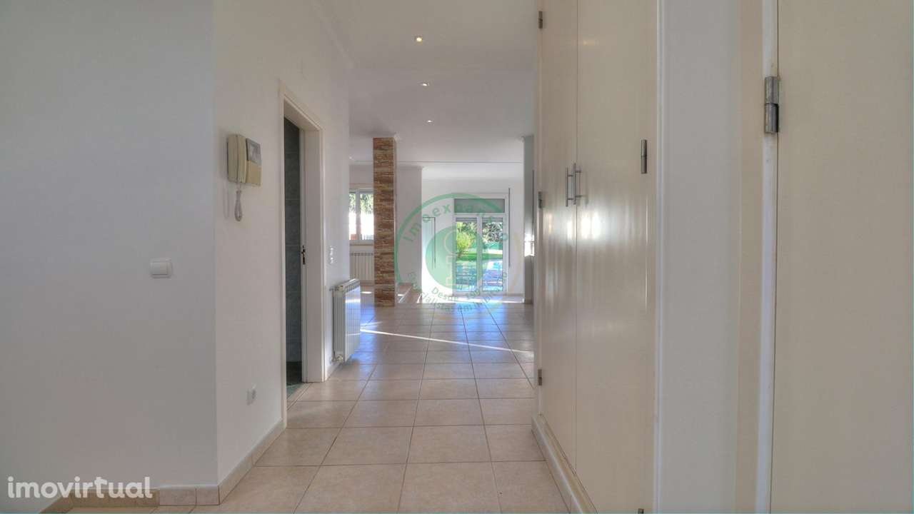 Moradia T4 com Piscina e Vista Mar - Grande imagem: 2/37