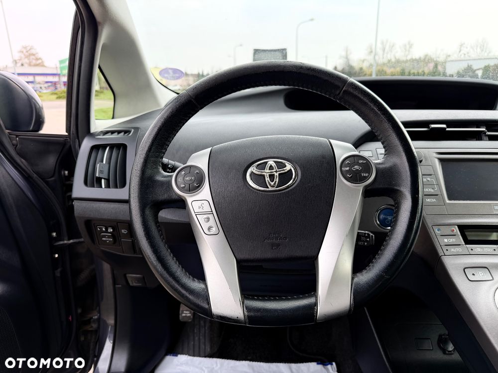 Toyota Prius 1.8 HSD Premium - 12