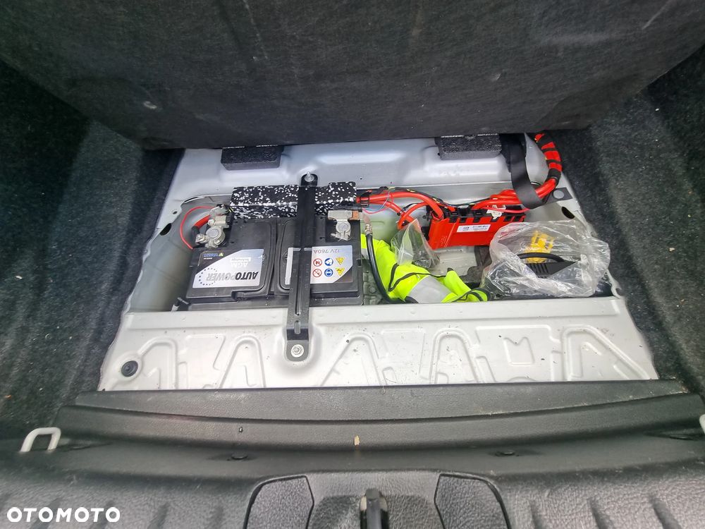 BMW Seria 1 118d Sport Line - 16