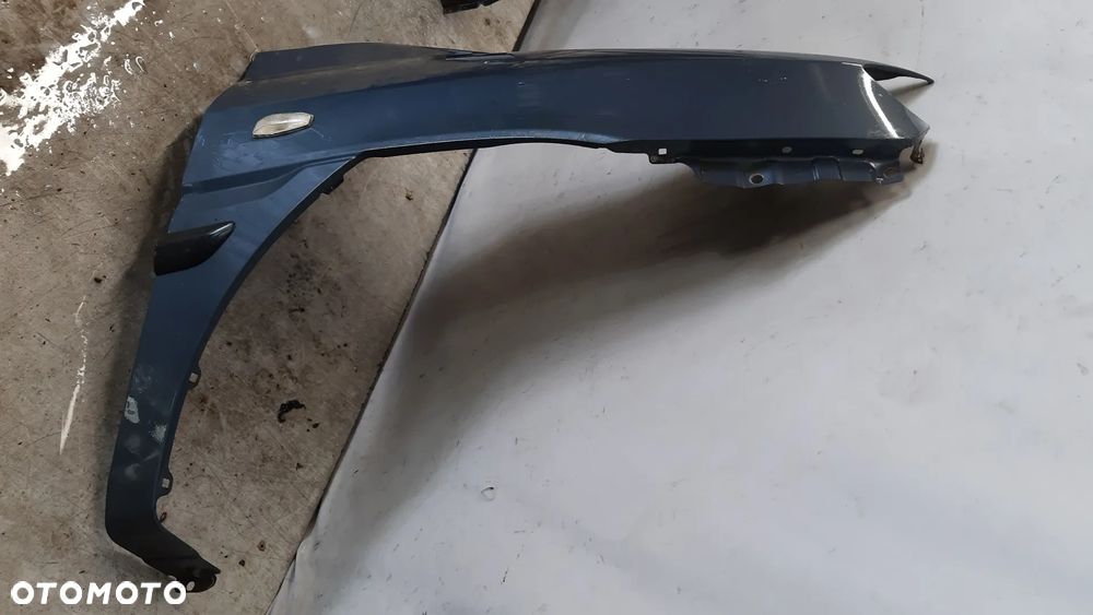 * HYUNDAI MATRIX I BŁOTNIK PRZÓD PRAWY SZARY - 2