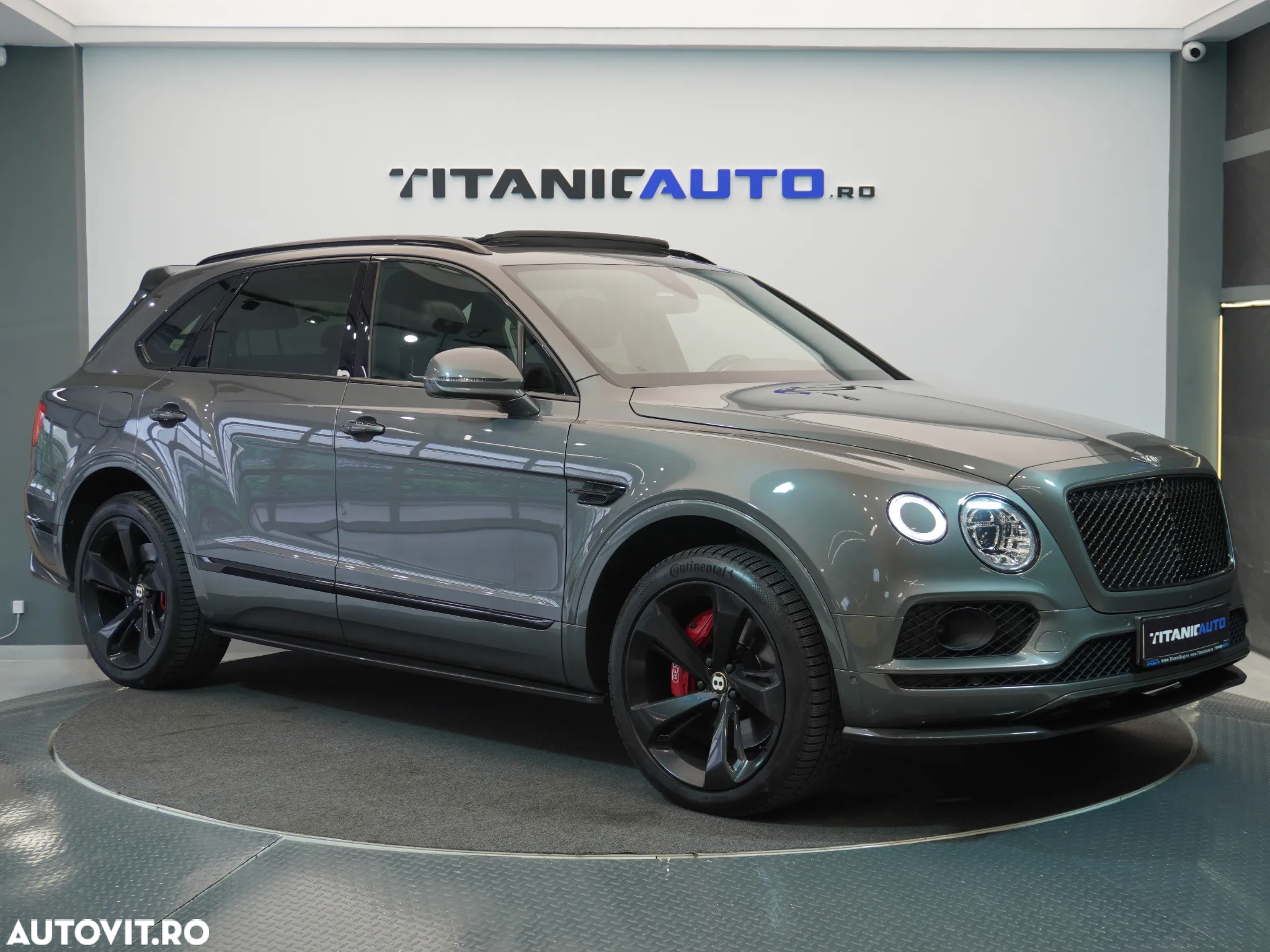 Bentley Bentayga - 2