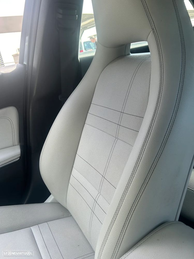 Mercedes-Benz A 180 CDI BE Edition AMG Line - 3