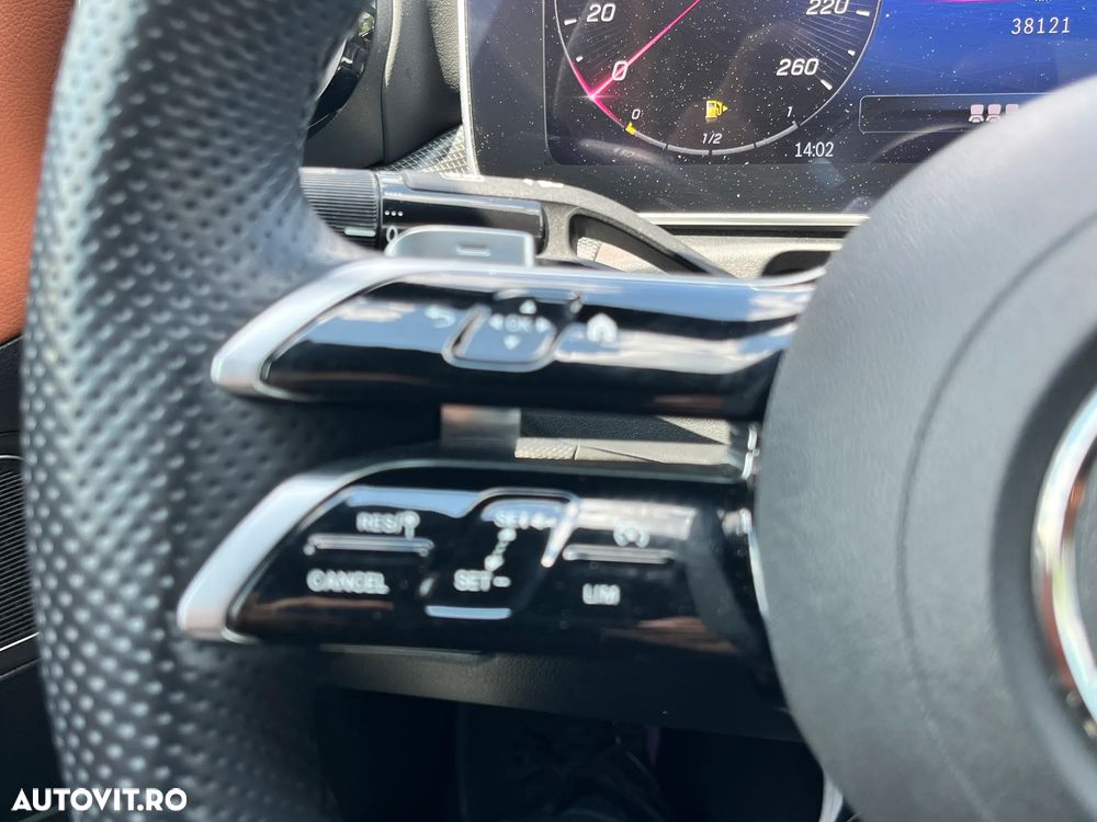 Mercedes-Benz C 300 e 4MATIC PHEV - 16