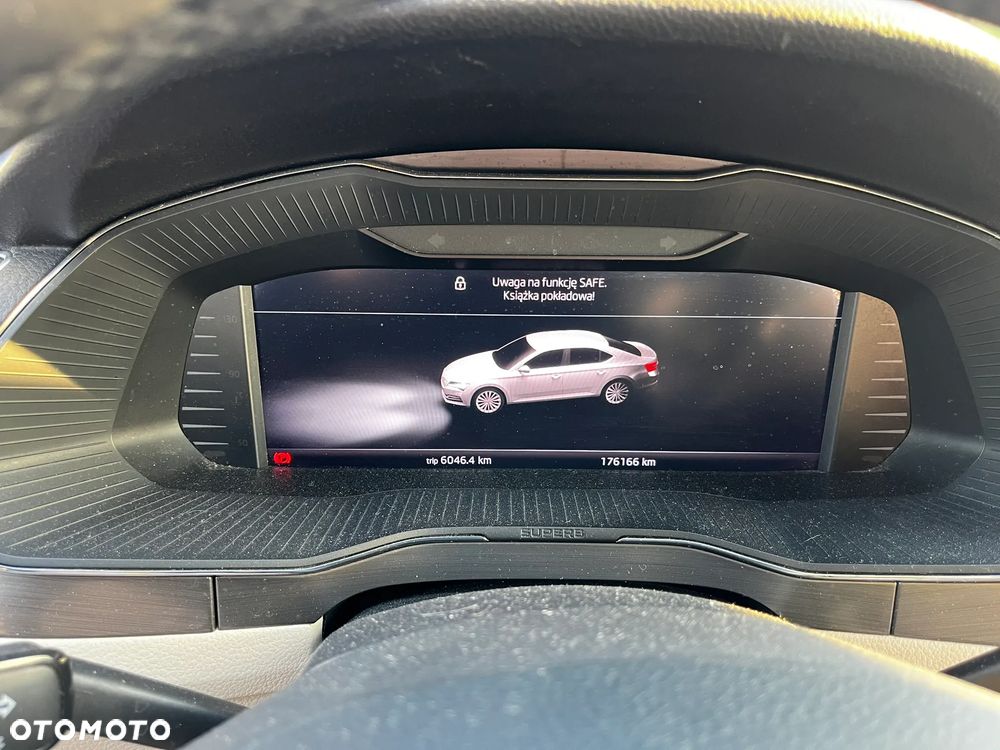 Skoda Superb 2.0 TDI Style DSG - 17